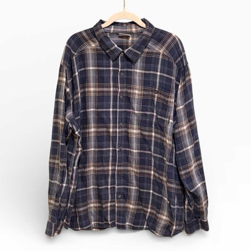 Columbia Men's Navy and Cream Light Flannel Plaid Button Down Shirt - Size XXL